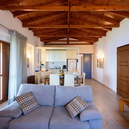 Finisia House Appartement Elia  Buitenkant foto